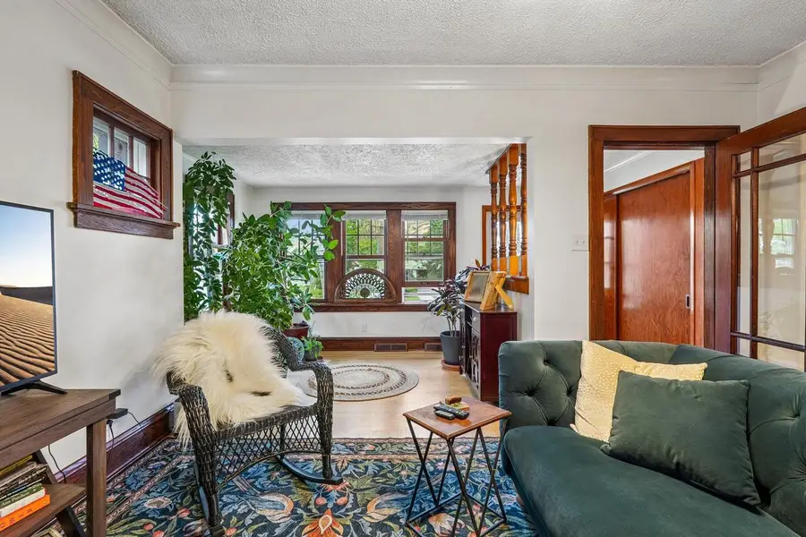 4524 N Larkin STREET, Shorewood, WI 53211 - #2