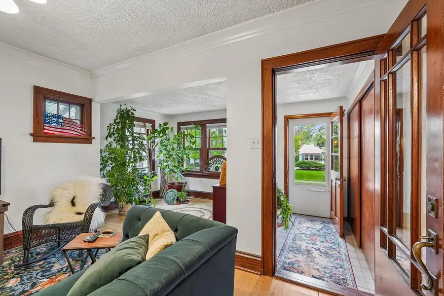 4524 N Larkin STREET, Shorewood, WI 53211 - #3