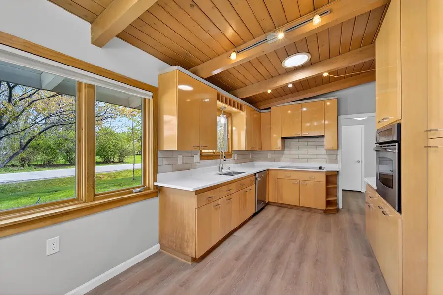 807 Wahner PLACE, Bayside, WI 53217 - #3