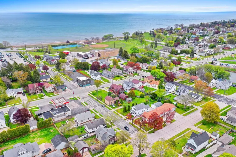 1015 Green STREET, Manitowoc, WI 54220 - #2