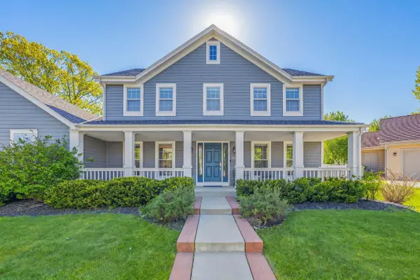 3818 Centennial CIRCLE, Milwaukee, WI 53221