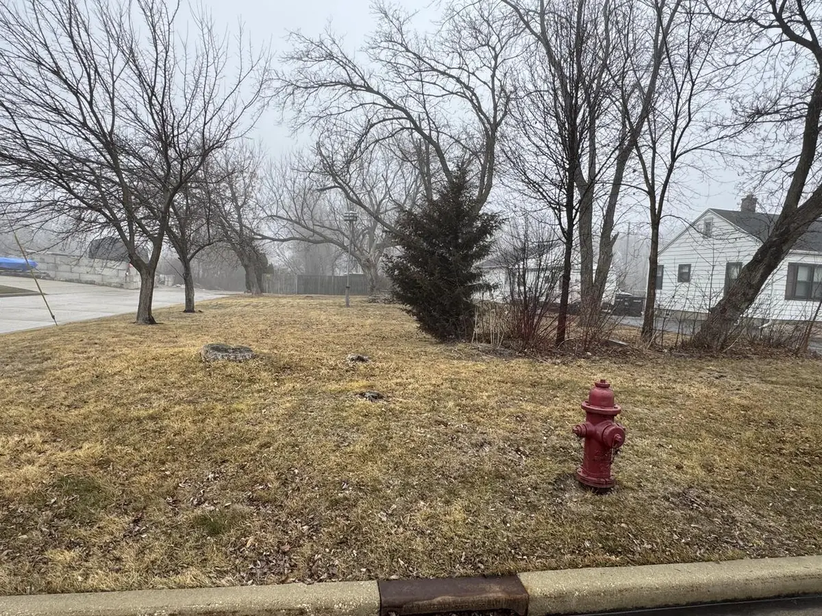 3302 MORRIS AVENUE, Cudahy, WI 53110 - #1