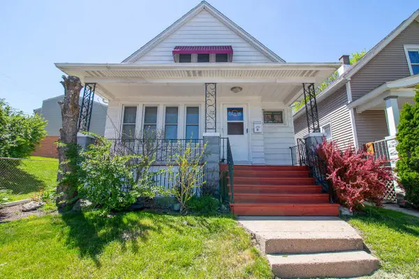 2729 S 14th STREET, Milwaukee, WI 53215