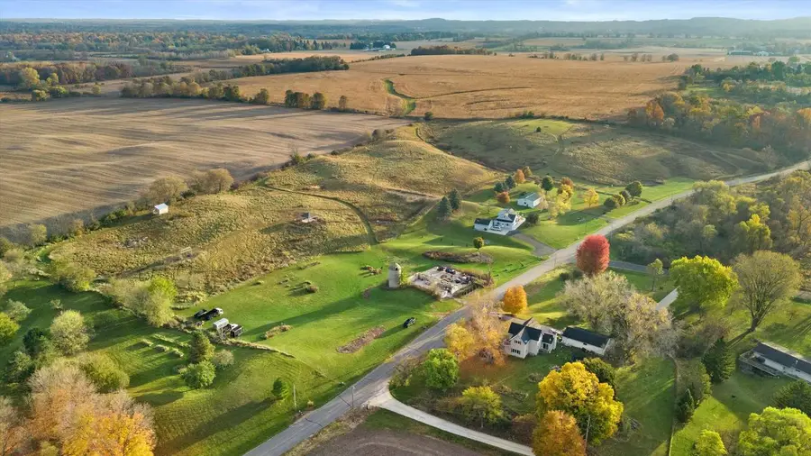 7542 WATERFORD ROAD #Lt3, Hartford, WI 53027 - #2