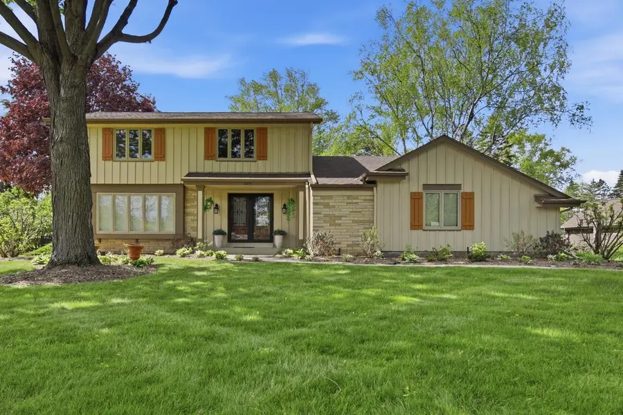 8845 Meadow LANE, Franklin, WI 53132 - #2