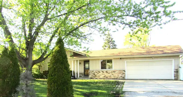 3850 College AVENUE, Greenfield, WI 53221