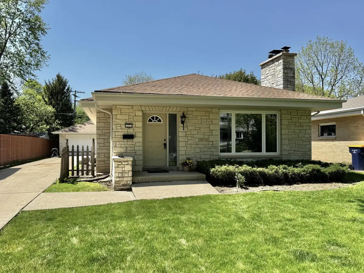 1231 118th STREET, West Allis, WI 53214 - #1