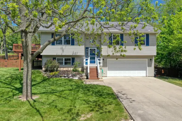 W3482 Washington DRIVE, Lake Geneva, WI 53147