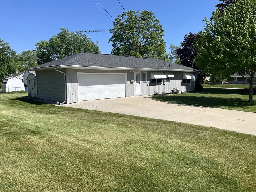 616 Rohda DRIVE, Waterford, WI 53185 - #2