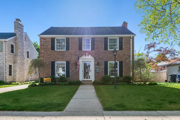 4635 N Wildwood AVENUE, Whitefish Bay, WI 53211