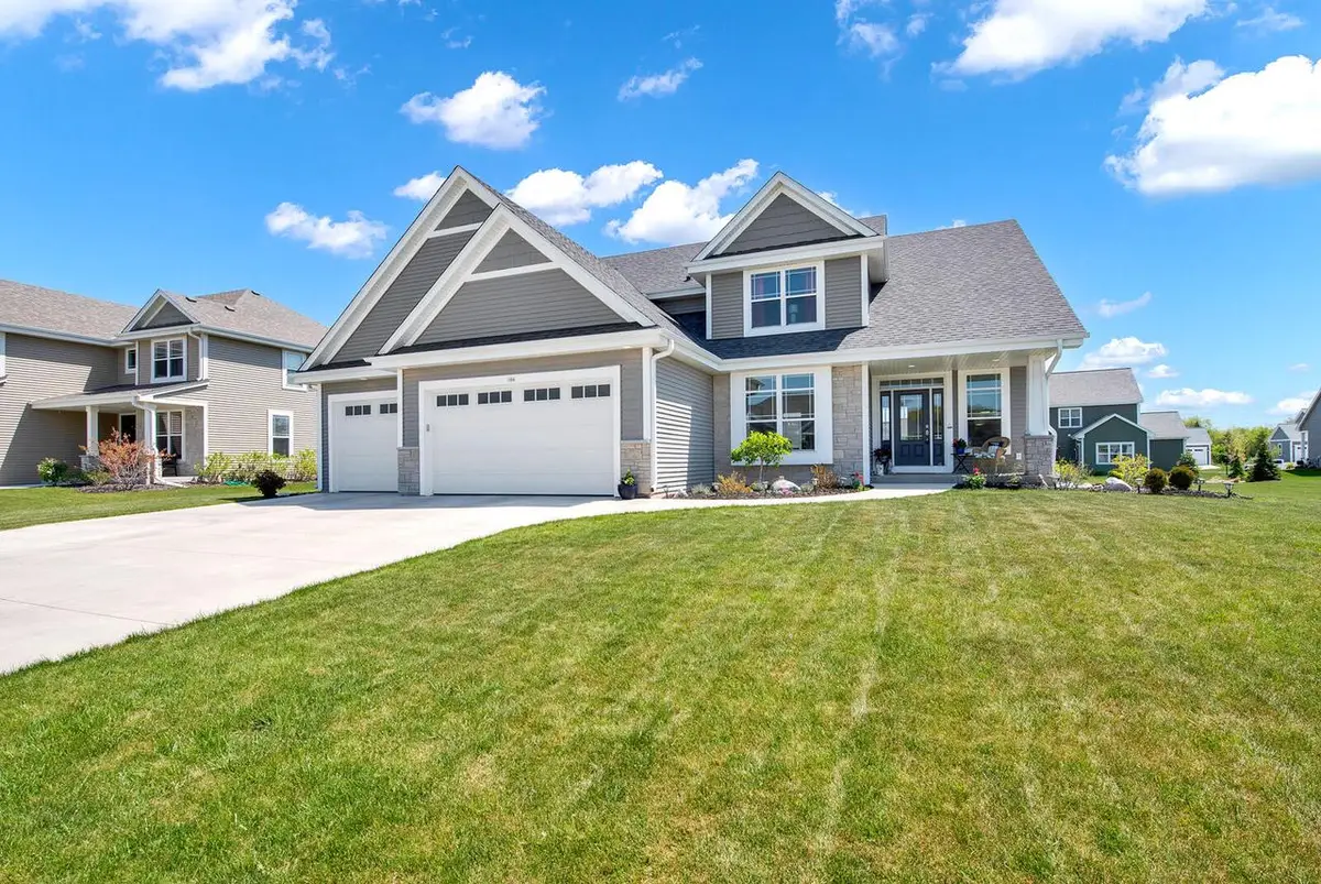 184 Winterberry LANE, Grafton, WI 53024 - #1