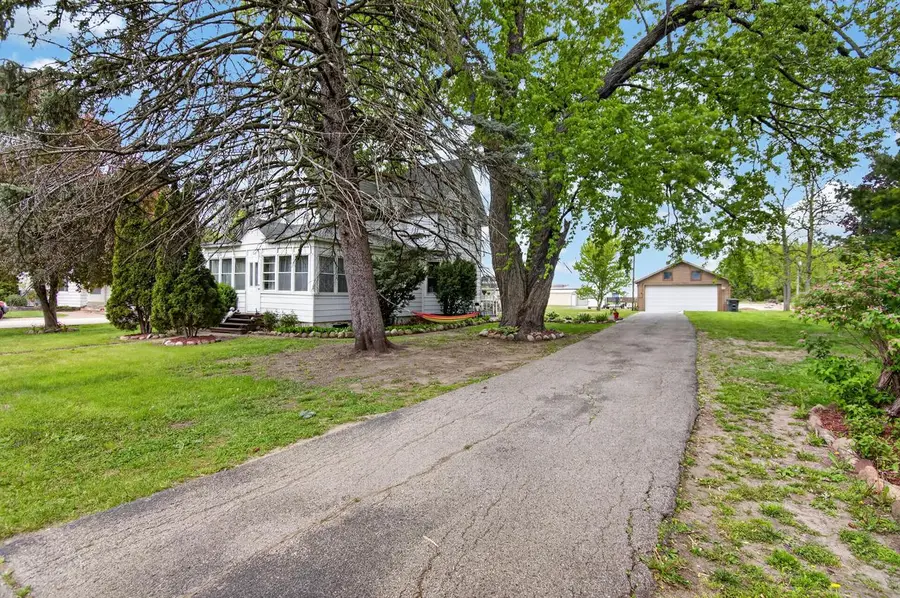 224 Howard STREET, Walworth, WI 53184 - #3