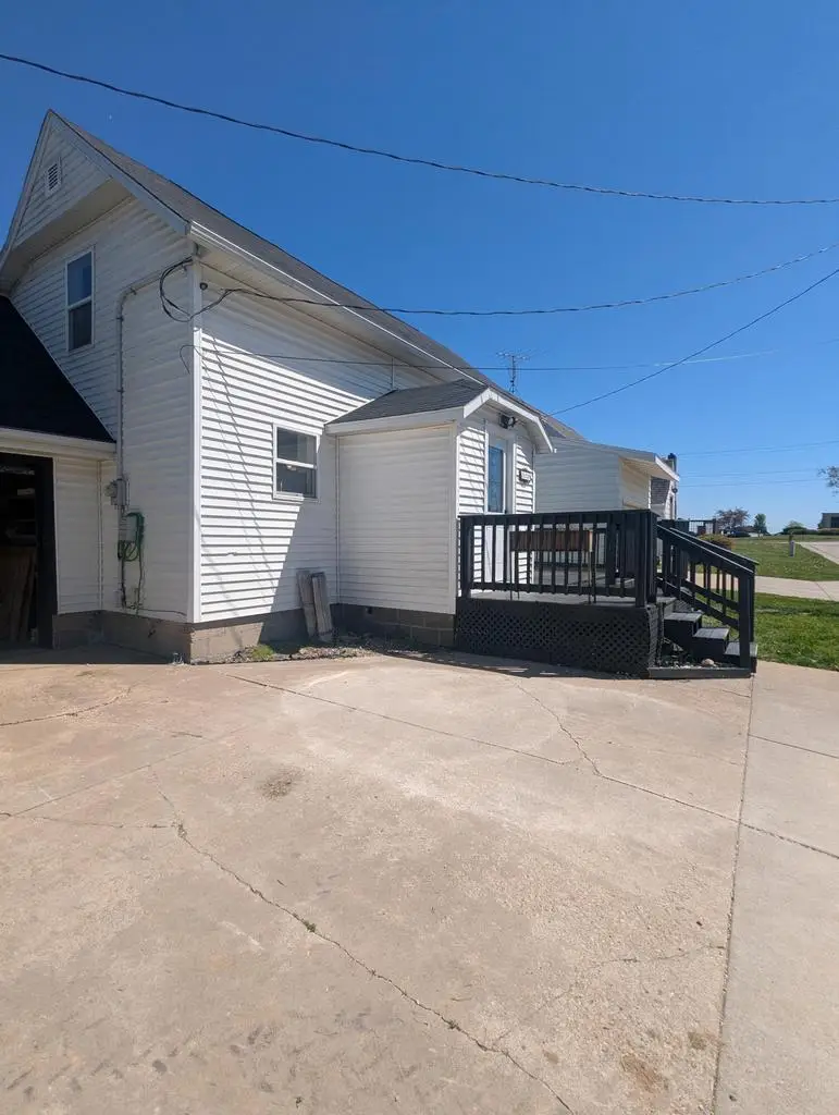 516 Albion STREET, Cashton, WI 54619 - #2