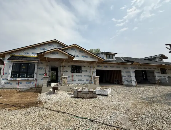 W389N7104 Pennsylvania STREET, Oconomowoc, WI 53066