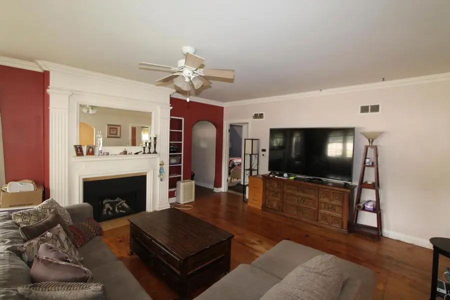 431 Walnut STREET, Burlington, WI 53105 - #2