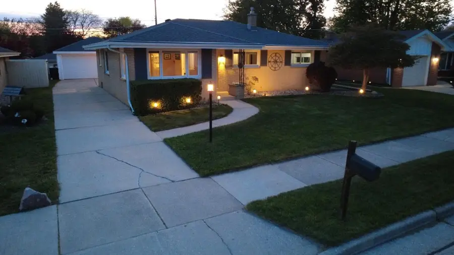 56 Illinois STREET, Racine, WI 53405 - #2