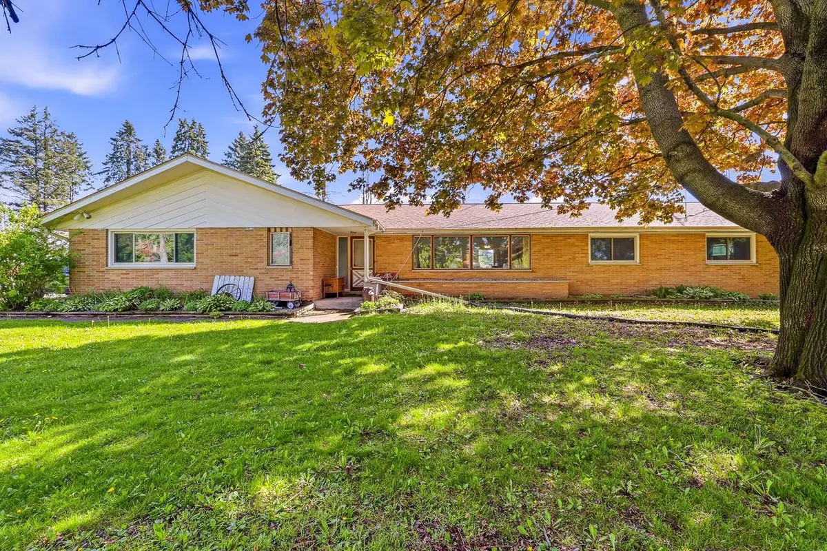 1202 E Lake STREET, Horicon, WI 53032 - #1