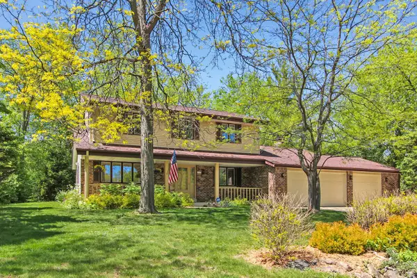 4657 S 114th STREET, Greenfield, WI 53228
