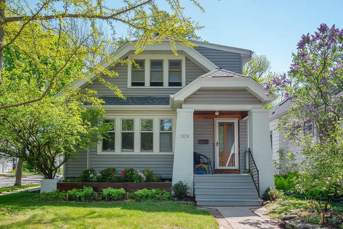 5074 N Hollywood AVENUE, Whitefish Bay, WI 53217 - #1