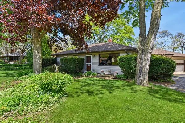 6968 S 118th STREET, Franklin, WI 53132
