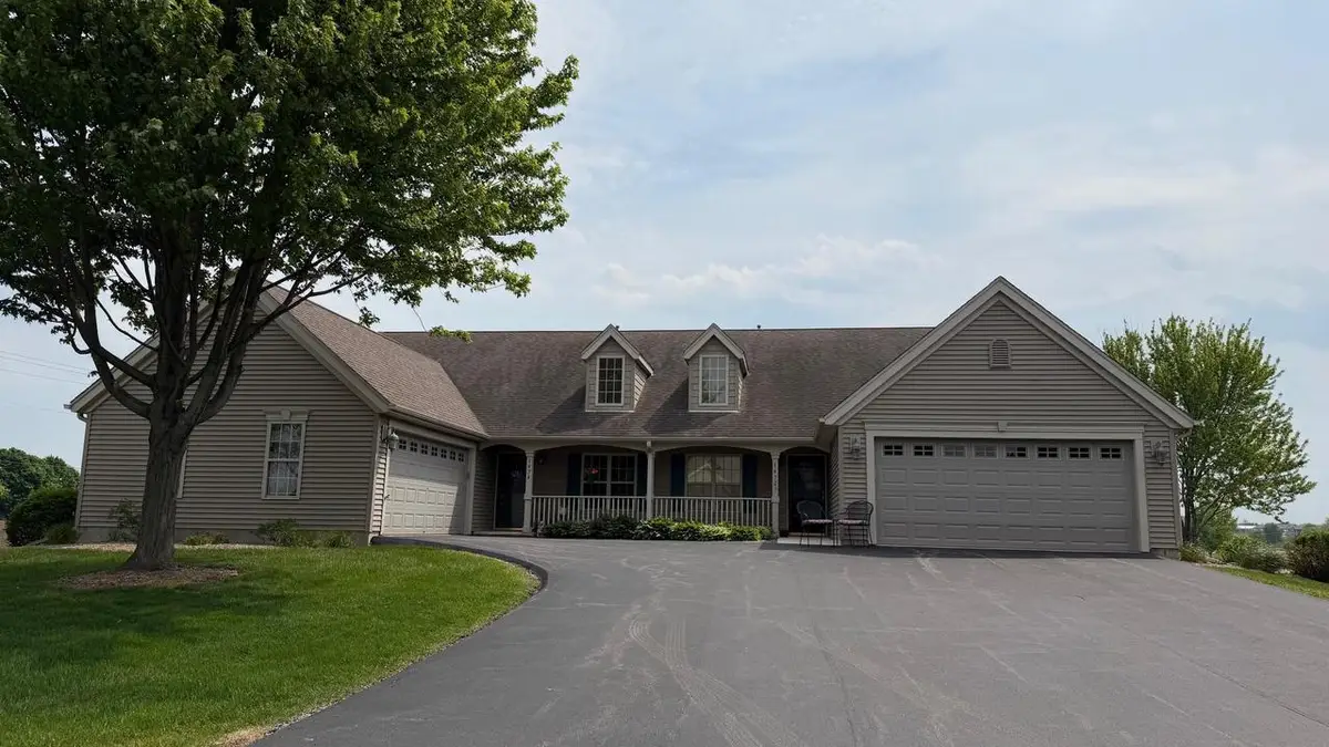 1472 Groves LANE #2, Union Grove, WI 53182 - #1