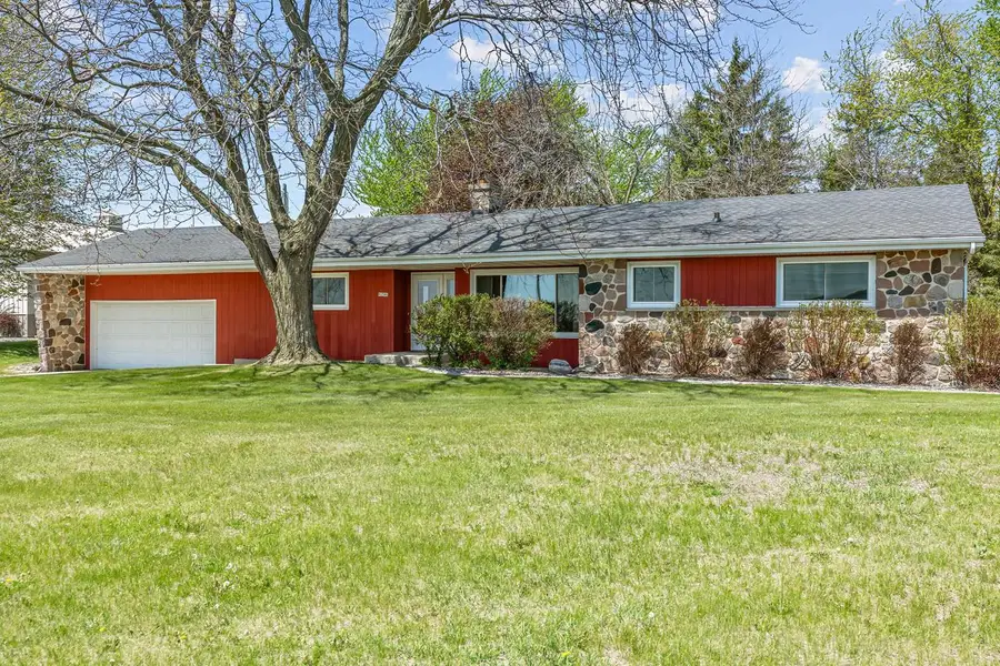 W1586 County Road H, New Holstein, WI 53061 - #2