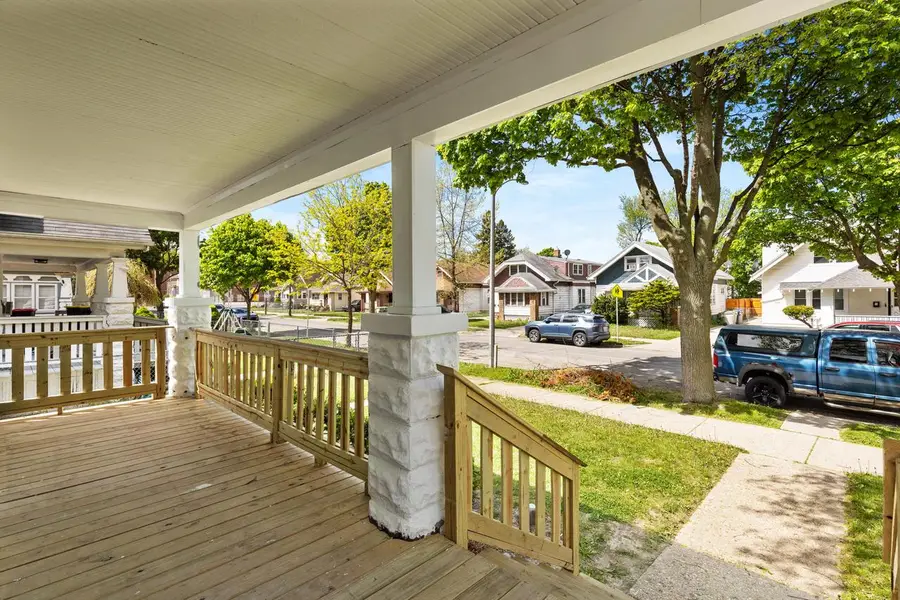 4138 N 25th STREET, Milwaukee, WI 53209 - #3