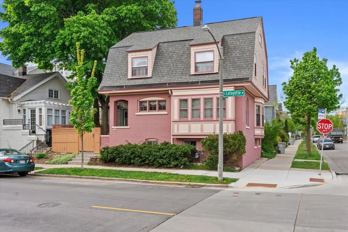 1701 E Lafayette PLACE, Milwaukee, WI 53202 - #1