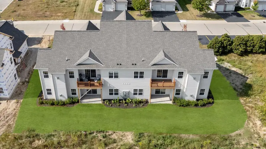 1812 Horseshoe LANE #424-2, Slinger, WI 53086 - #3