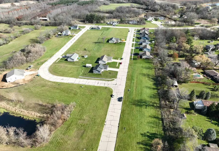 120 PINE TREE LANE, Darien, WI 53114 - #2
