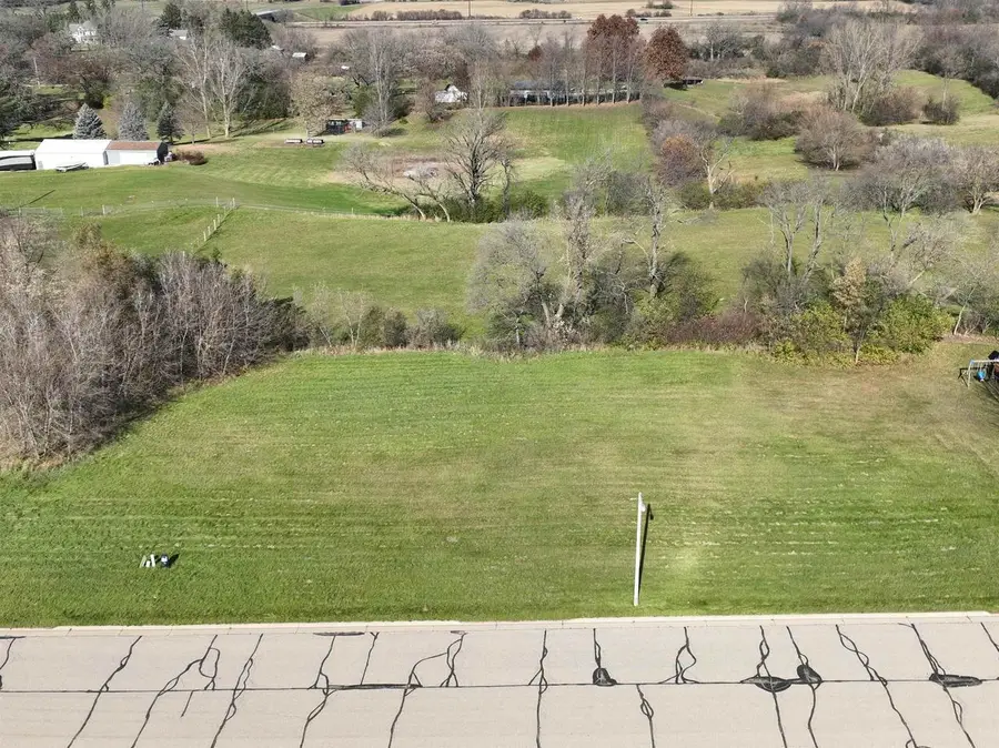 120 PINE TREE LANE, Darien, WI 53114 - #3