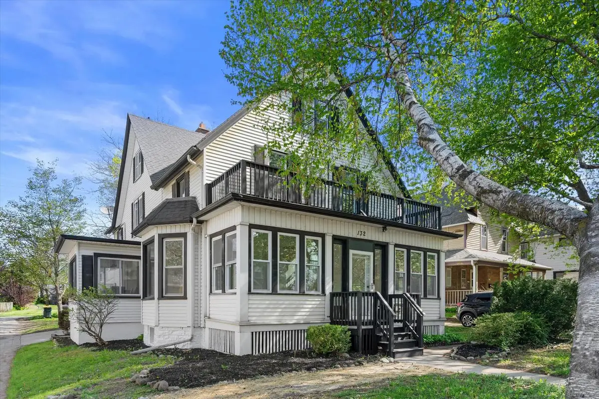 132 E Washington STREET, West Bend, WI 53095 - #1
