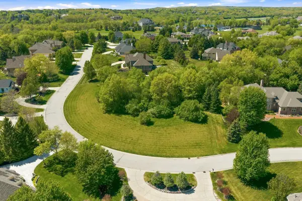134 LEGEND WAY, Wales, WI 53183