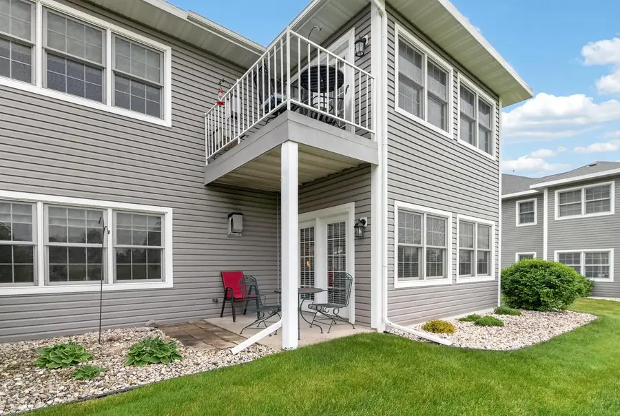 210 Potter ROAD #102, Elkhorn, WI 53121 - #2