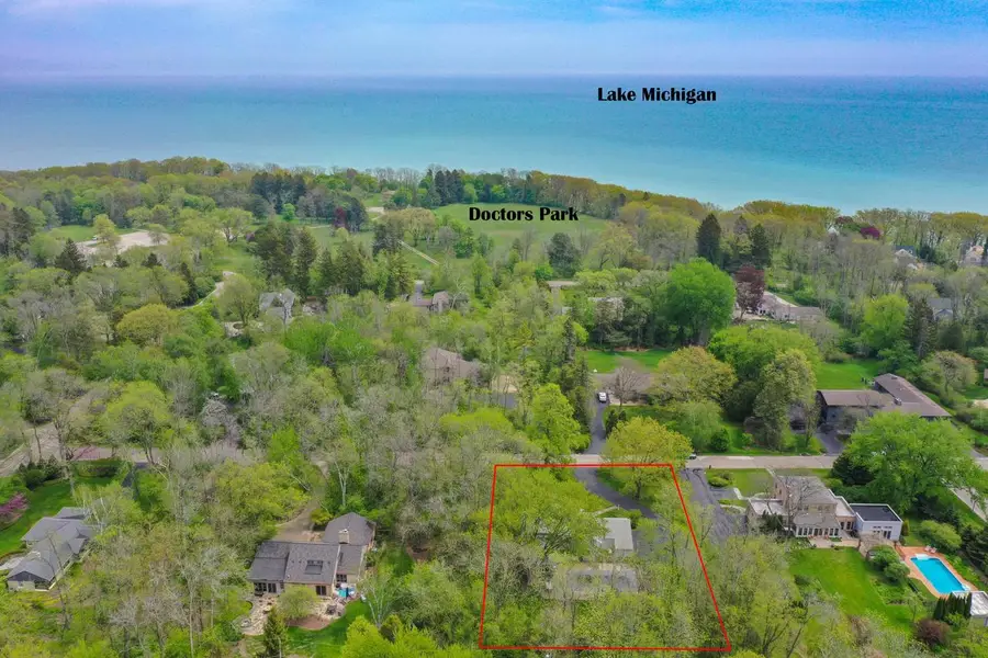 8305 N Allen LANE, Fox Point, WI 53217 - #2