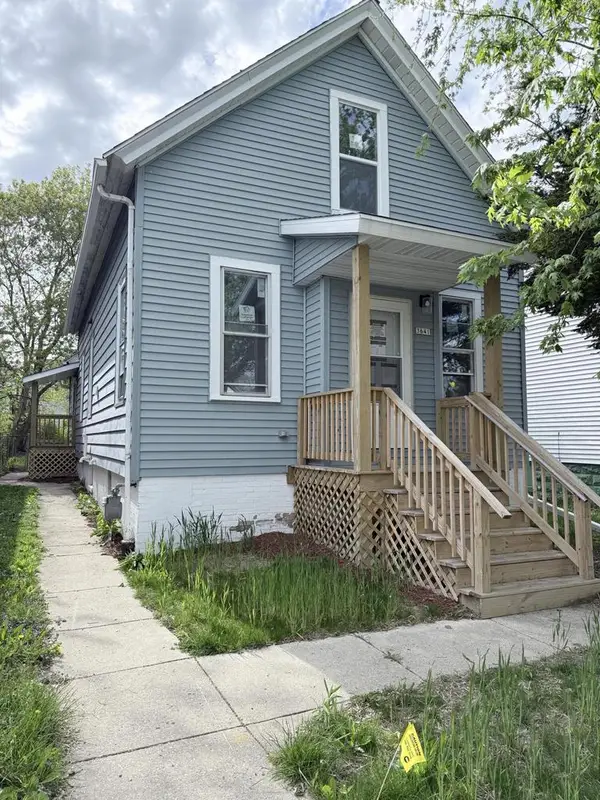 3641 N Port Washington AVENUE, Milwaukee, WI 53212