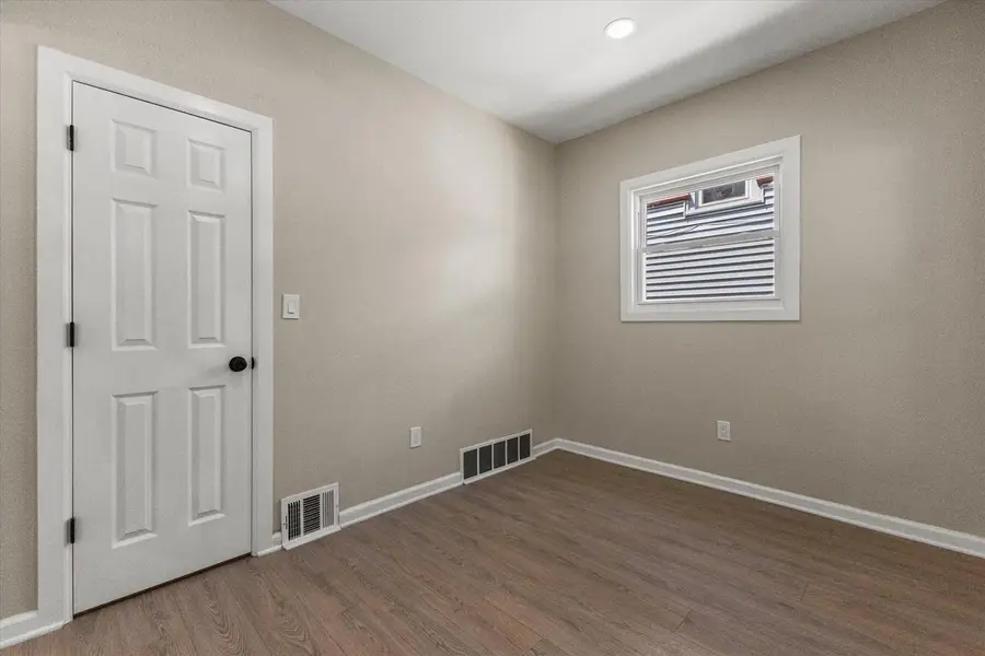 2573 N 45th STREET, Milwaukee, WI 53210 - #3