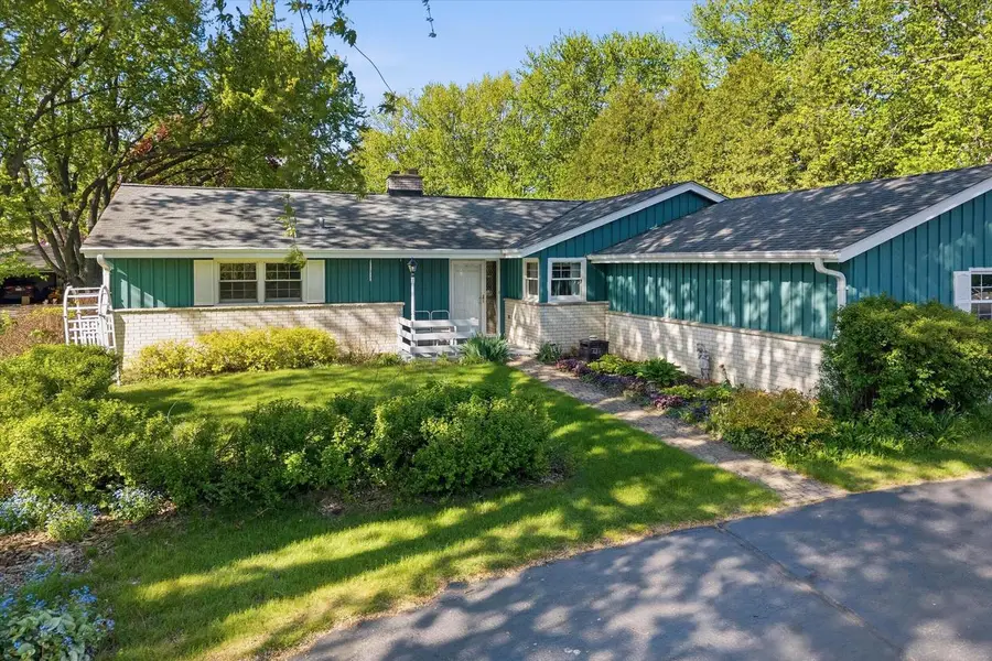10780 Crestview DRIVE, Cedarburg, WI 53012 - #2