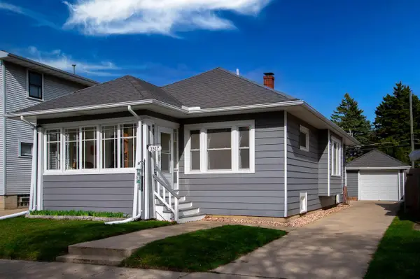 1517 West Lawn AVENUE, Racine, WI 53405