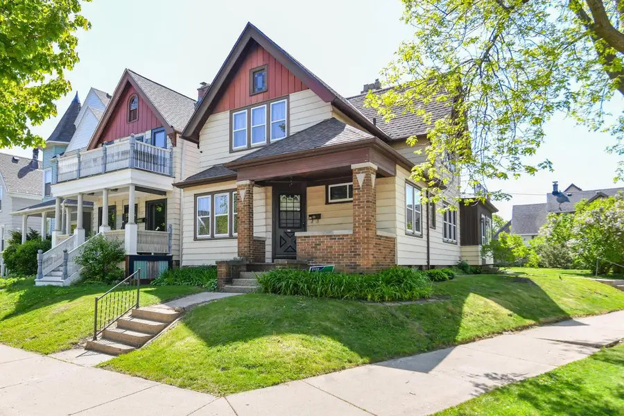 501 E Otjen STREET, Milwaukee, WI 53207 - #2