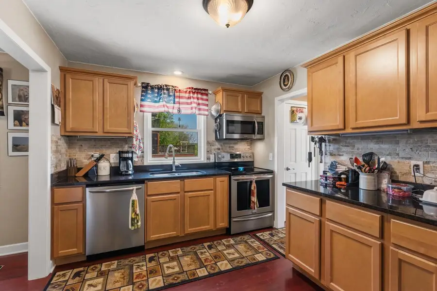 1712 S Craftsman DRIVE, New Berlin, WI 53146 - #2