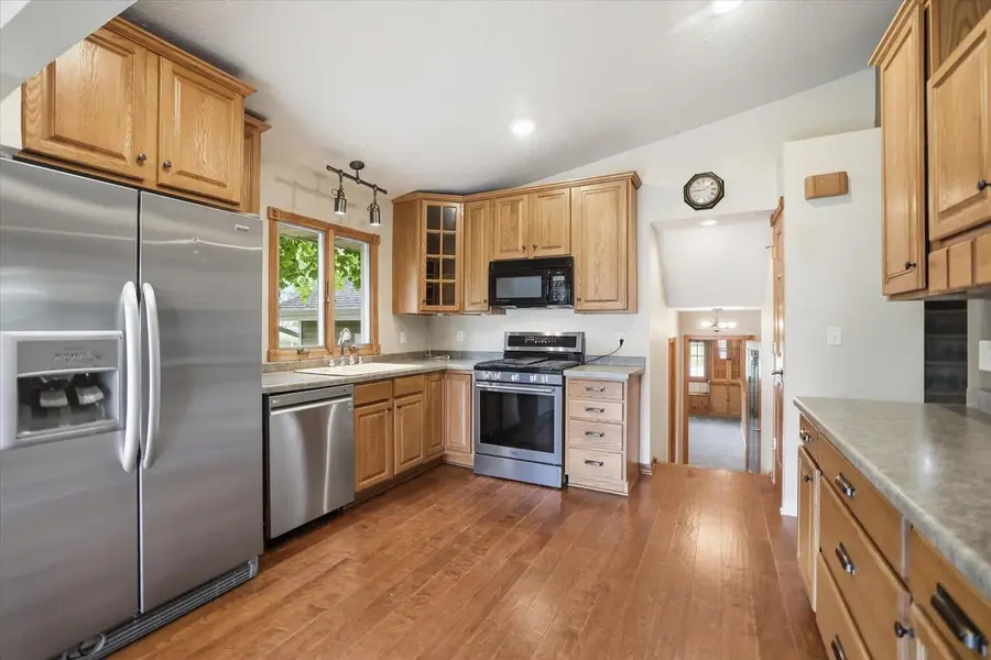 1880 Stardust DRIVE, Waukesha, WI 53186 - #3