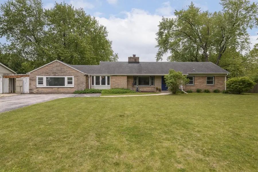 13715 W Cardinal PARKWAY, New Berlin, WI 53151 - #2