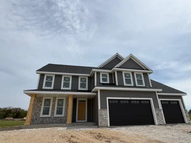 490 Talbots Woods DRIVE, Dousman, WI 53118 - #1