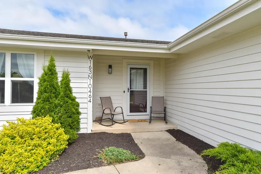 W163N10464 Ridgeview LANE, Germantown, WI 53022 - #2