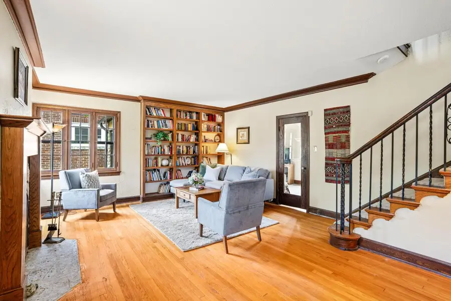 4441 N Maryland AVENUE, Shorewood, WI 53211 - #3