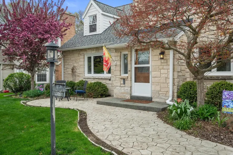 2556 N 96th STREET, Wauwatosa, WI 53226 - #2