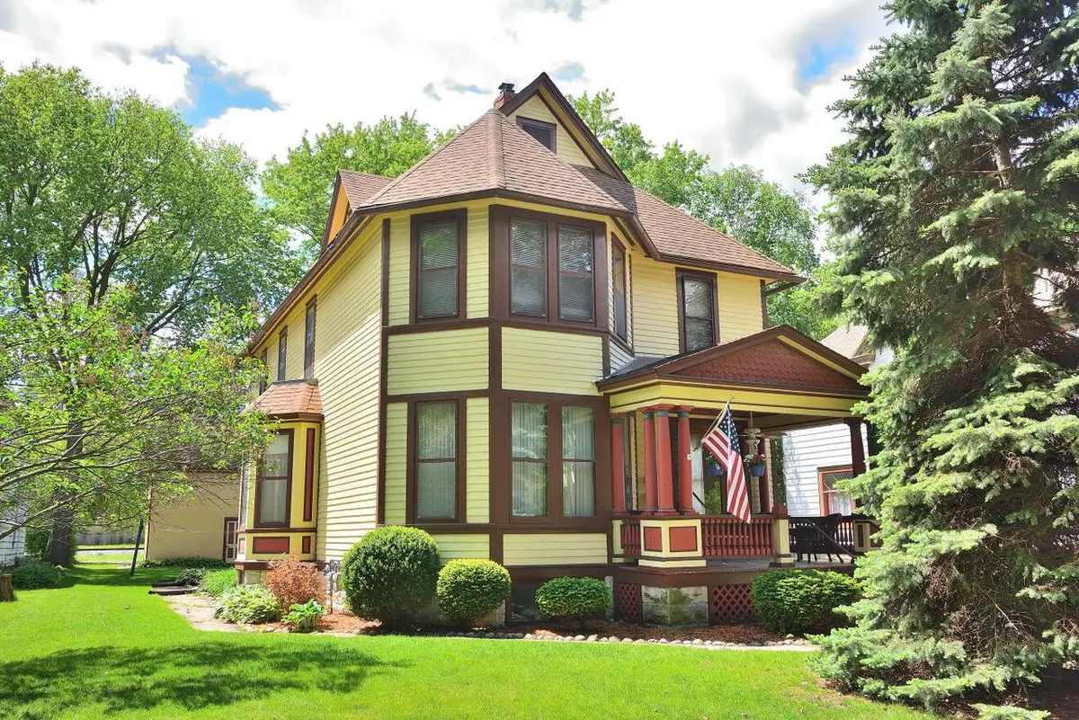 537 Dunbar AVENUE, Waukesha, WI 53186 - #1