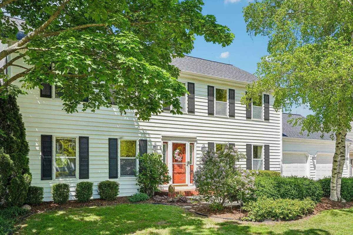 W68N347 Palmetto AVENUE, Cedarburg, WI 53012 - #1