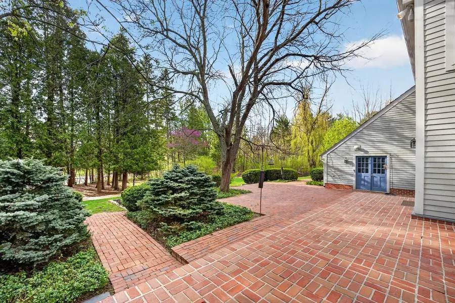 125 W Glenview COURT, Mequon, WI 53092 - #3